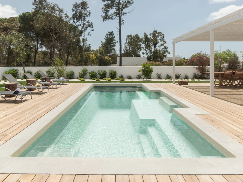 Key Considerations for Including a Pool in Your New Home Build